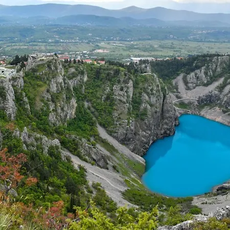 Elena - Makarska By Guide *