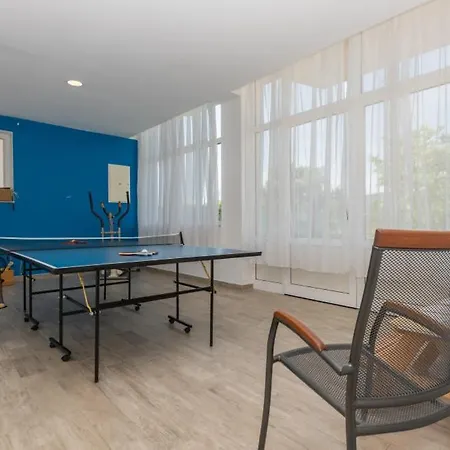 Elena - Makarska By Guide Kamenmost