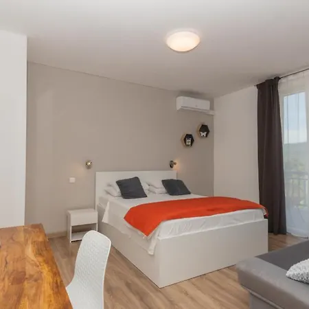 Villa Elena - Makarska By Guide *