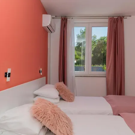 Elena - Makarska By Guide Vila Kamenmost