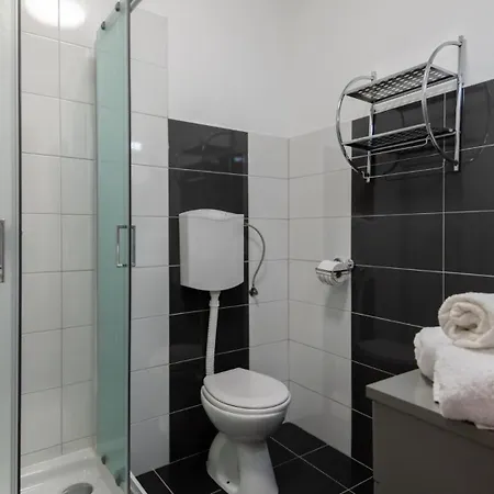 Elena - Makarska By Guide * Kamenmost