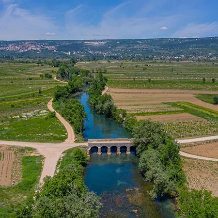 Elena - Makarska By Guide Kamenmost